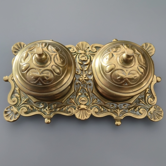 Antique Brass Double Inkwell Ornate Victorian Glass Inserts - Picture 2 of 15